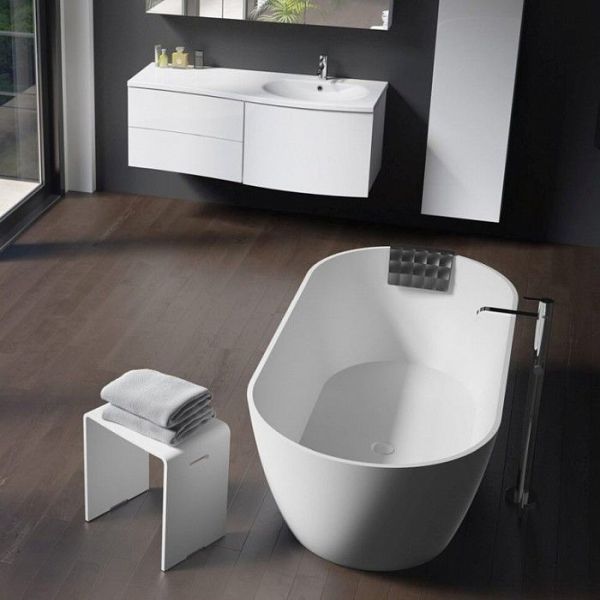 Ванна из искусственного камня Riho Bilbao 150 см Ванна из искусственного камня Riho Bilbao 150 см