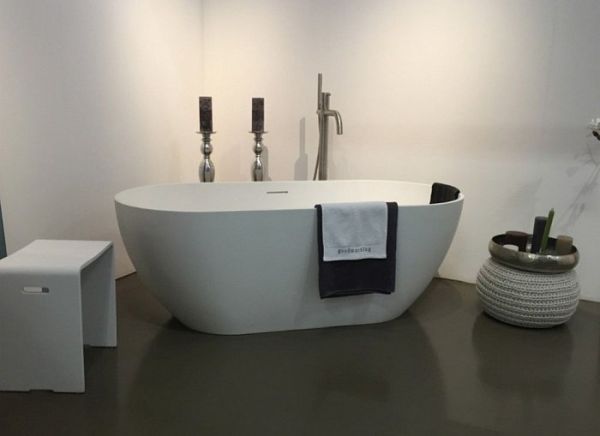 Ванна из искусственного камня Riho Bilbao 150 см Ванна из искусственного камня Riho Bilbao 150 см