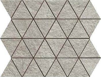 Silver Triangles 28.5x33